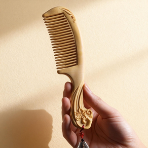 Peigne à cheveux en bois à finition lisse, anti-emmêlement, outil de soin des cheveux en bois naturel pour salon et usage personnel, collection - Product Image 2