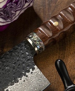 Cuchillo de Cocina Moderno Forjado a Mano con Hoja de Acero al Carbono de 7 Pulgadas, Mango de Madera Ambidiestro, 3.0mm de Grosor, Extra Afilado, Apto para Lavavajillas - Product Image 2