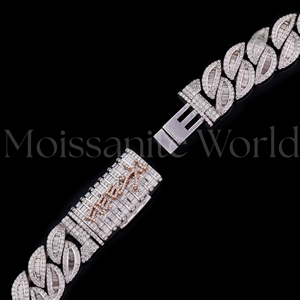 Collier chaîne cubaine en argent 925 au design unique pour hommes et femmes, style hip-hop streetwear, bijou tendance, en vente - Product Image 4