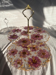 Présentoir à gâteaux de luxe en résine rose, idéal pour la présentation de pâtisseries, la décoration intérieure et les événements spéciaux – Vente en gros depuis l'Inde - Product Image 6