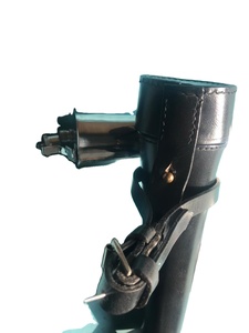 Horse — étui en cuir noir, selle pour chasse, flacon de hanche en acier, boîtier Baton, nouvelle collection - Product Image 6