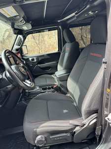 ข้อเสนอสุดคุ้มสำหรับรถ J E E P Gla diator 4x4 Rubicon 4 ประตู รุ่น Crew Cab 5.0 Ft - Product Image 3