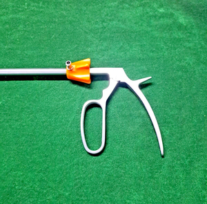 Best Quality Stainless Steel Hemo-Lock Applier Large <b>Laparoscopic</b> Endoscopy Reusable Surgical <b>Instruments</b> by Mahfooz <b>Instruments</b> - Product Image 3