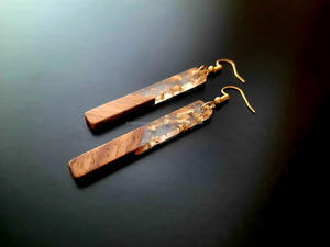 Boucles d'oreilles artisanales style bohème vintage avec perle, bijoux faits à la main pour mariages, fêtes, fiançailles et cadeaux - Product Image 4