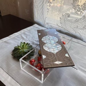 Caja de dulces de acrílico con incrustaciones de nácar y madera premium, hecha a mano, organizador de almacenamiento de dulces con incrustaciones de concha para un hogar elegante y decoración. - Product Image 4