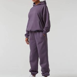 Ensemble de survêtement pour femme en molleton brossé, coupe classique, vêtements de sport, logo personnalisé pour le streetwear - Product Image 4