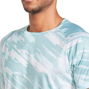 Camiseta Sublimada con Diseño de Colores Brillantes para una Personalidad Elegante y Segura de Sí Mismo - Product Image 3