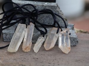 Collar de Cristal de Cuarzo Transparente Natural, Colgante de Punta de Cristal en Bruto, Joyería Curativa, Meditación, Unisex, Regalo Espiritual - Product Image 2