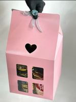 Boîte à chocolats personnalisée de haute qualité avec fenêtre et poignée, style cabane, à bas prix