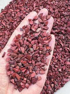 Vente en gros de copeaux d'agate jaspe rouge poli, cristal concassé 3-5mm pour la décoration de la maison et des fêtes par AMAYRA CRYSTALS EXPORTS INDIA - Product Image 5