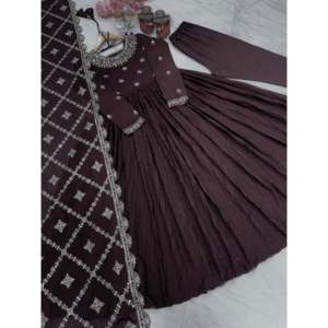 Conjunto de vestido elegante de seda Pure Crush Chinon para mujer, incluido Dupatta y parte inferior para apariencia de fiesta - Product Image 2