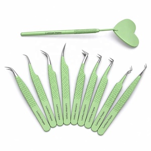 Pinzas para Extensión de Pestañas RMI Lash Supplies, Color Verde Claro, Punta Puntiaguda, Antimagnéticas, de Acero Inoxidable, para Uso en Pestañas - Product Image 4