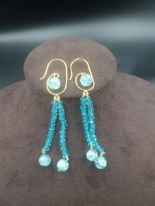 Boucles d'oreilles créoles en perles d'eau de mer plaquées or, forme goutte d'eau, style minimaliste, bijoux pour femmes pour tous les jours et cadeau - Product Image 5