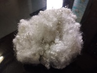 Fibre de polyester 100% de haute qualité, 15D HC, blanche, creuse, conjuguée, certifiée OEKO-TEX, recyclable, pour le rembourrage de jouets à tisser