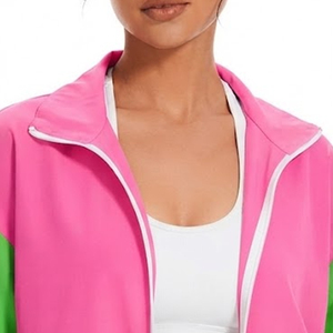 Ensemble short et veste coupe-vent deux pièces personnalisé avec logo pour femme – Collection été à prix abordable - Product Image 4