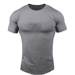 T-shirt de sport ample pour homme, personnalisable, uni, séchage rapide, respirant, écologique, polyester/coton 2026 - Product Image 1