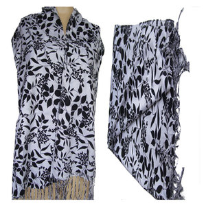 Elegant <b>Leaf</b> Design Pashmina Stole for Women Soft Lightweight Warm Luxury Winter Shawl Stylish Ethnic Wrap Scarf for Casual - Product Image 3