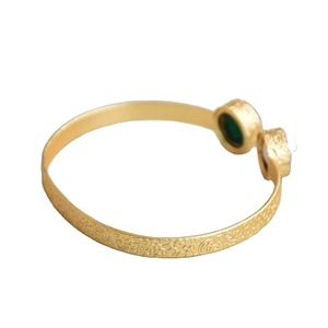 Pulsera Ajustable de Latón Mate, Joyería Minimalista Hecha a Mano, Unisex, Venta al por Mayor, Exportación a Granel - Product Image 3