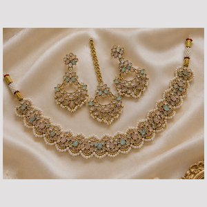 Ensemble collier et boucles d'oreilles pour femme JeweleMarket, plaqué or, cristal, ethnique, mariage, fiançailles, anniversaire, cadeau, Maharashtra - Product Image 3
