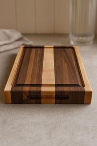 Tabla de Cortar y Servir Decorativa de Madera, Rectangular, con Asa, para Uso en la Cocina, de Madera Dura Natural - Product Image 1
