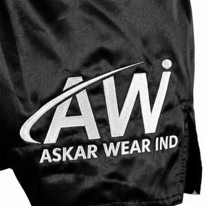 Shorts de boxe Askar unisexe noirs, séchage rapide, respirants, légers, en coton/polyester, vêtements d'arts martiaux pour adultes, coupe ample, logo sur le devant - Product Image 4