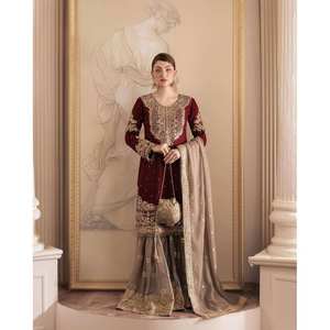 Ensemble de costumes de fête pour femmes avec haut et bas et Dupatta - Product Image 1