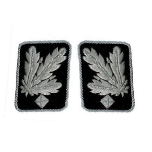 Paire de pattes de col d'officier cérémoniel brodées à la main, écussons de gorgete en bouillon, insignes d'uniforme de cérémonie - Product Image 6