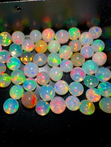 Opales rondes naturelles, pierres précieuses en vrac, cabochons polis et calibrés de 3 mm à 8 mm, multicolores avec jeu de couleurs pour la fabrication de bijoux - Product Image 1