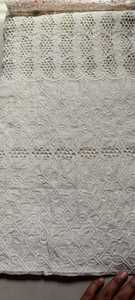 Tissu en coton ajouré à texture douce et respirante, détails décoratifs, finition élégante pour tenues ethniques et vêtements de créateurs - Product Image 3