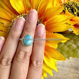 Anillo de mujer de plata 925 de alta calidad hecho a mano Larimar piedra preciosa anillo de declaración joyería chapada en rodio - Product Image 1