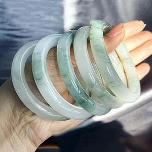 โรงงานขายส่งกระเป๋าคลัทช์เรซิ่นสำหรับผู้หญิง กระเป๋าถือสุภาพสตรี มีจำหน่ายในราคาขายส่งจากอินเดีย - Product Image 2