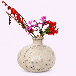 Vase circulaire en céramique et porcelaine - Product Image 1