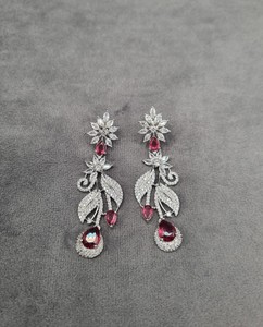 Boucles d'oreilles pendantes longues avec breloques feuille et fleur, diamants américains, pierres brillantes taille poire, plaqué rhodium, accessoires de fête pour femmes - Product Image 6