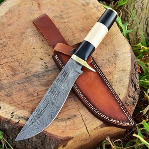 Couteau de chasse à lame fixe en acier Damas fait main, pointe tombante, manche en os, étui en cuir, couteau de survie pour l'extérieur - Product Image 1