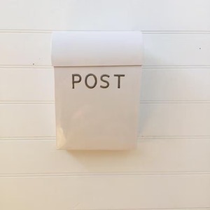 Boîte aux lettres murale en métal galvanisé de style moderne pour le rangement de magazines et colis - Fournitures de jardin - Product Image 1