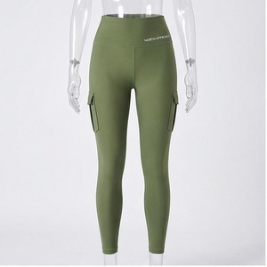 Leggings de Yoga de Cintura Alta North Approach con Bolsillos 3D, Color Verde Sólido, Sin Costuras, Elásticos en 4 Direcciones, Ropa Deportiva para Mujer - Product Image 1