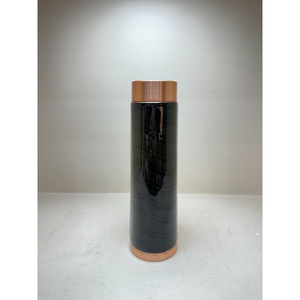 Bouteille d'eau en cuivre pur pour les bienfaits ayurvédiques, revêtement en poudre noire mate, vaisselle de luxe pour le yoga, la salle de sport et le bureau - Product Image 1