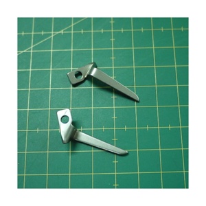 Pièces de Machine à coudre industrielles spéciales Union 39568AH Looper Thread Pull-Off pour vêtements pièce de rechange de haute qualité - Product Image 1