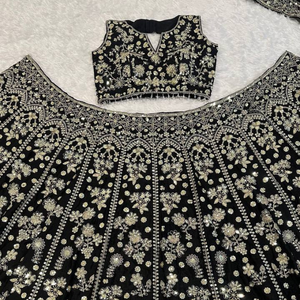Lehenga Choli de seda Chinon negra con lentejuelas Zari y trabajo Dori, semicosturado, con Dupatta bordada, precio al por mayor de Royal Export - Product Image 5