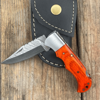 Couteau pliant artisanal de haute qualité, lame à motif Damas, manche en bois, couteau utilitaire en acier inoxydable, étui en cuir, OEM