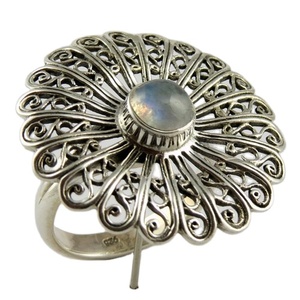 Anillo clásico de Plata de Ley 925 con piedra lunar de arcoíris, anillo de ajuste de piedras preciosas, joyería de plata - Product Image 1