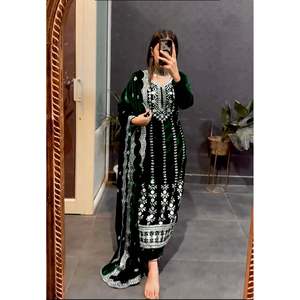 Ensemble de pent et de dupatta de créateur avec broderie et sequins pour les tenues de soirée dans le style traditionnel chinois - Product Image 5