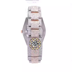 นาฬิกาควอตซ์ Citizen รุ่น Hip Hop Iced Luxury หน้าปัดแซฟไฟร์คริสตัล 41 มม. สายสแตนเลสผสม ประดับเพชรธรรมชาติ ให้ลุคเหมือนเพชร - Product Image 3
