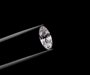 Par de Diamantes Cultivados en Laboratorio con Corte Ovalado Alargado |   Certificado por IGI |   Color D |   Para la fabricación de joyas - Product Image 3