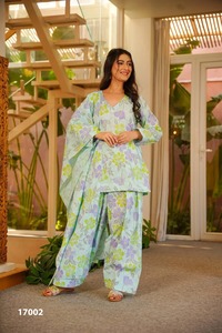 Ensemble Salwar en coton indien pakistanais tendance, imprimé numérique exclusif, pour femmes, idéal pour les fêtes et les mariages, vêtements ethniques élégants. - Product Image 6