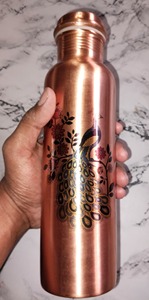 Botella de Agua de Cobre Puro de Calidad Superior, para Beber Directamente, Estilo Deportivo Informal, para Gimnasio y Oficina, Fabricada en India - Product Image 3