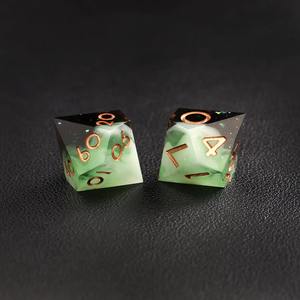 Jeu de dés en résine de précision, dés polyédriques en résine à coins vifs pour jeux de table professionnels, fournitures en gros - Product Image 5