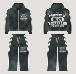Chándal con diseño personalizado, serigrafía y pedrería, estilo acampanado, tela cálida, diseño de moda para ropa urbana. - Product Image 5