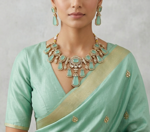 Ensemble collier et boucles d'oreilles assortis en laiton bleu ciel de luxe, style bohème Kundan Polki, plaqué or, traditionnel indien, pour mariage, unisexe - Product Image 1