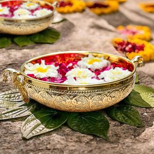 Cuenco Urli de Latón para Decoración de Mesa Central, Urli Dorado con Flores para Decoración del Hogar, Diwali, Navratri, Durga Puja, Pooja - Product Image 5